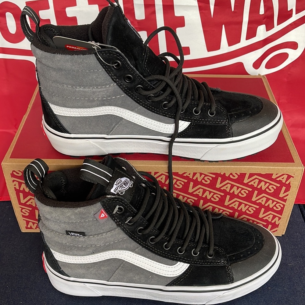 Vans WMNS Sk8-Hi Mte-2
Pewter/Black
VN0A5KYCPBQ
boots - sneakers - Picture 2 of 16